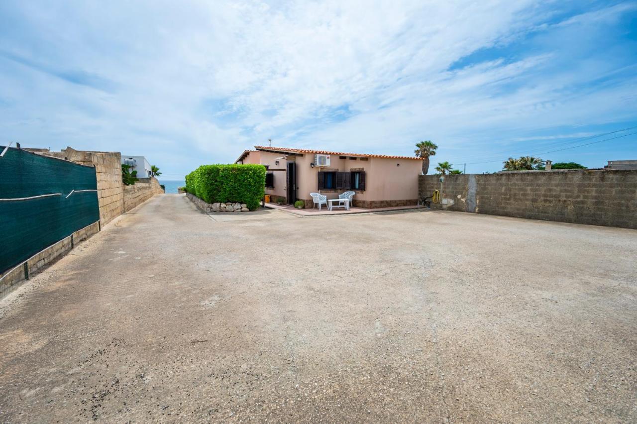 Vila Casa Carmen Avola Exteriér fotografie